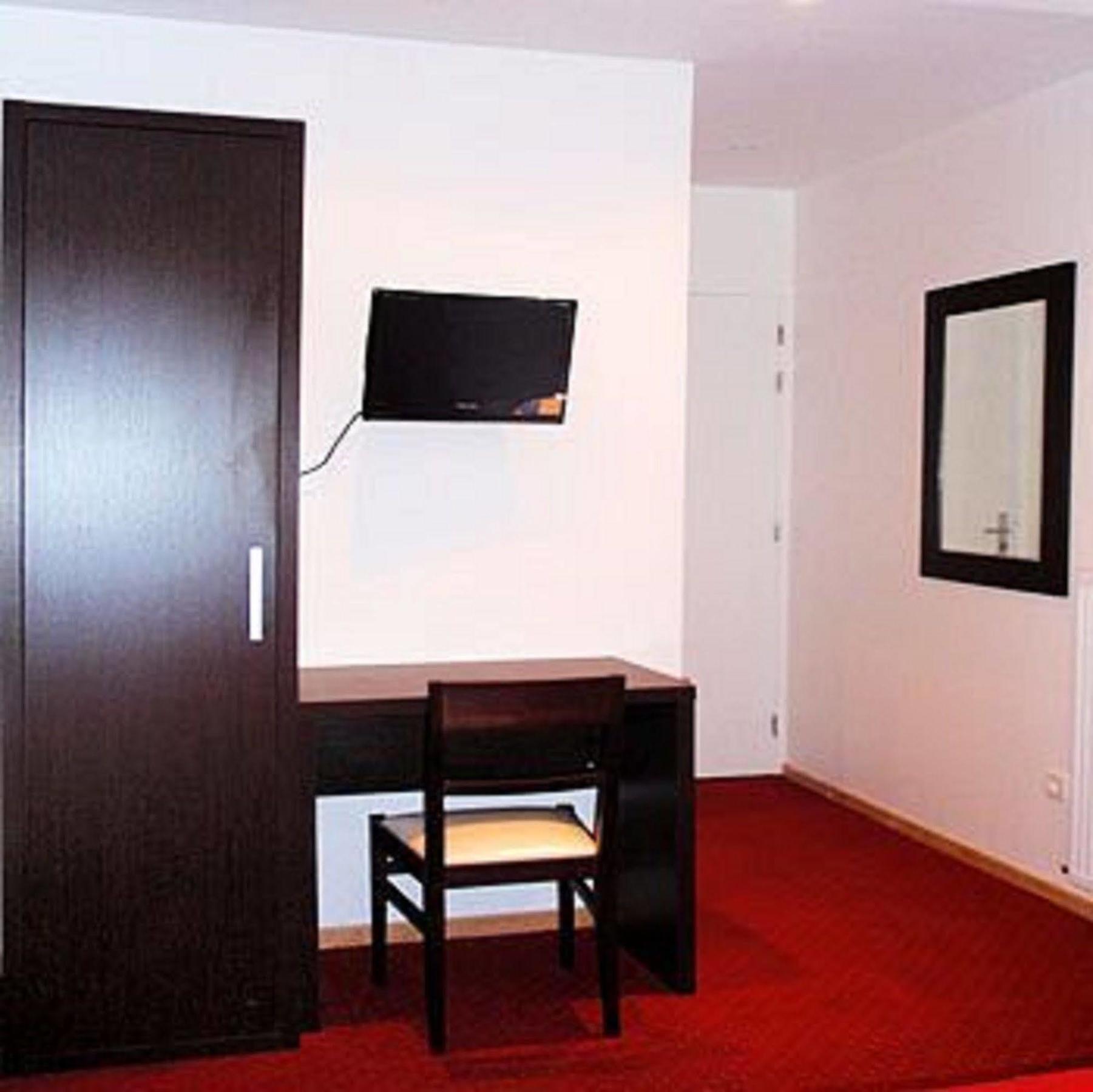 Luxelthe Hotel Parigi