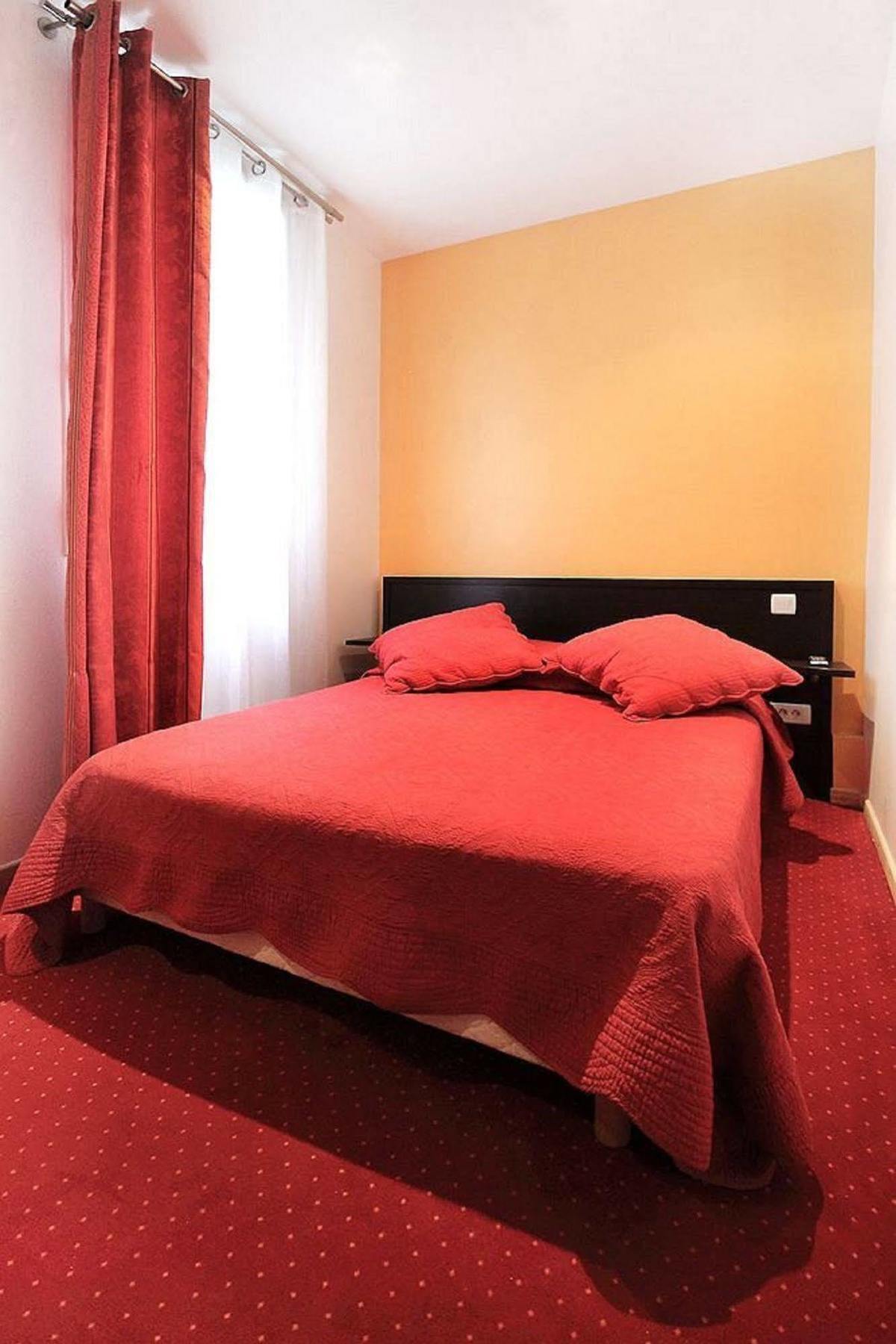 Luxelthe 2* Paris